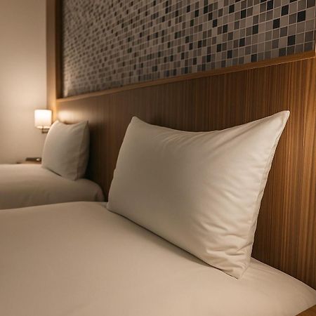 Sung Tai Hotel Гаосюн Экстерьер фото