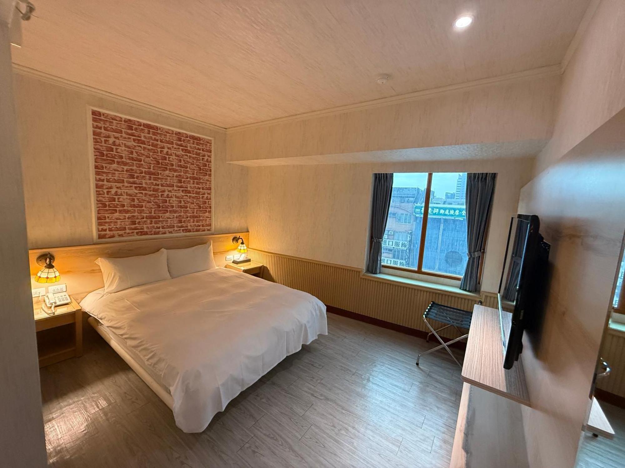 Sung Tai Hotel Гаосюн Экстерьер фото