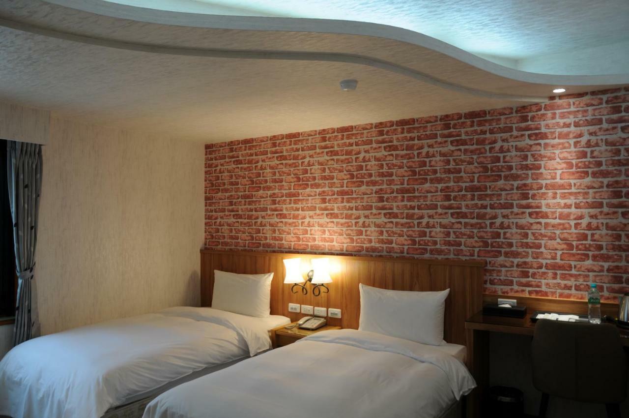 Sung Tai Hotel Гаосюн Экстерьер фото