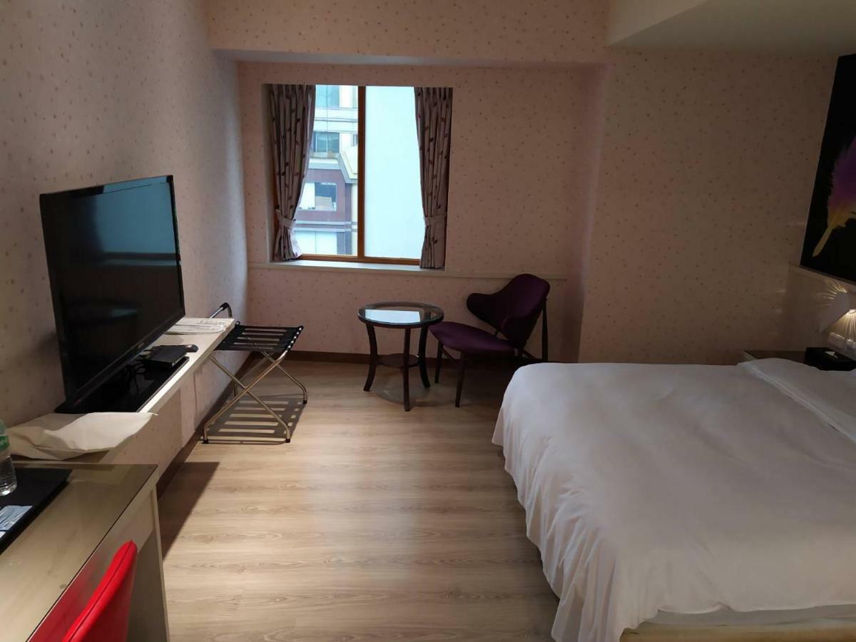 Sung Tai Hotel Гаосюн Экстерьер фото